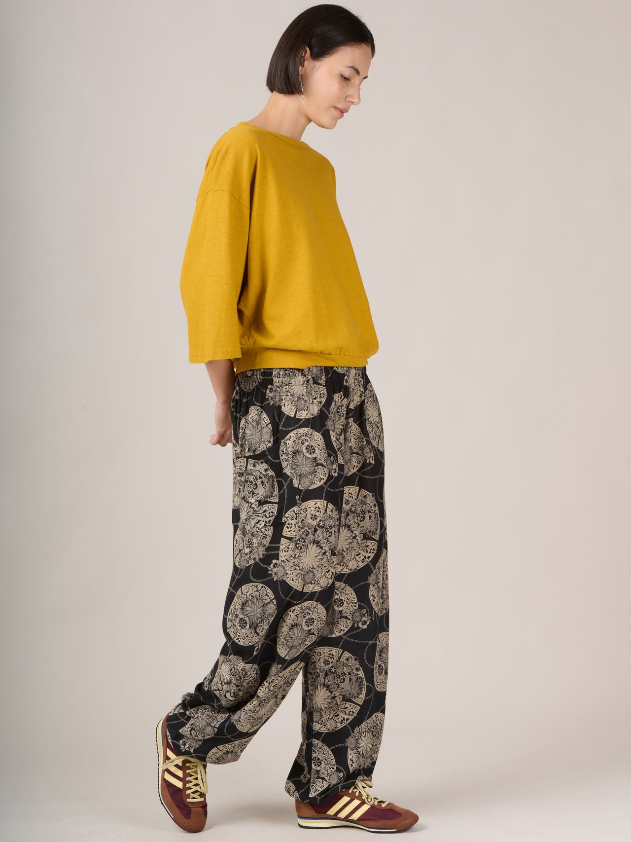 "Harem Original" - Pantalon bouffant imprimé fleurs orientales