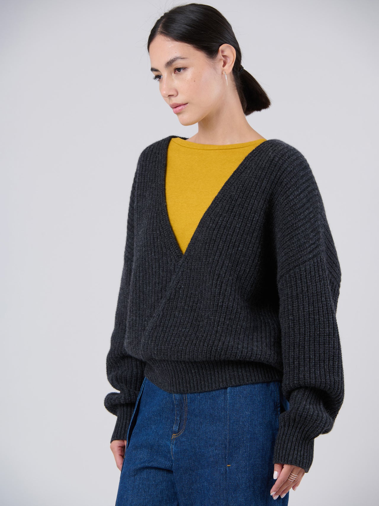 Pull cache-cœur tricot côtelé en laine mérinos et bambou