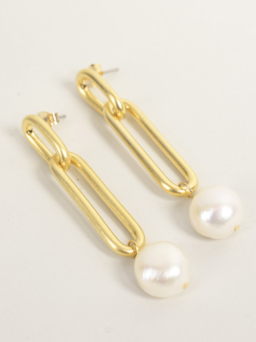 Statement chain link & pearl drop earrings