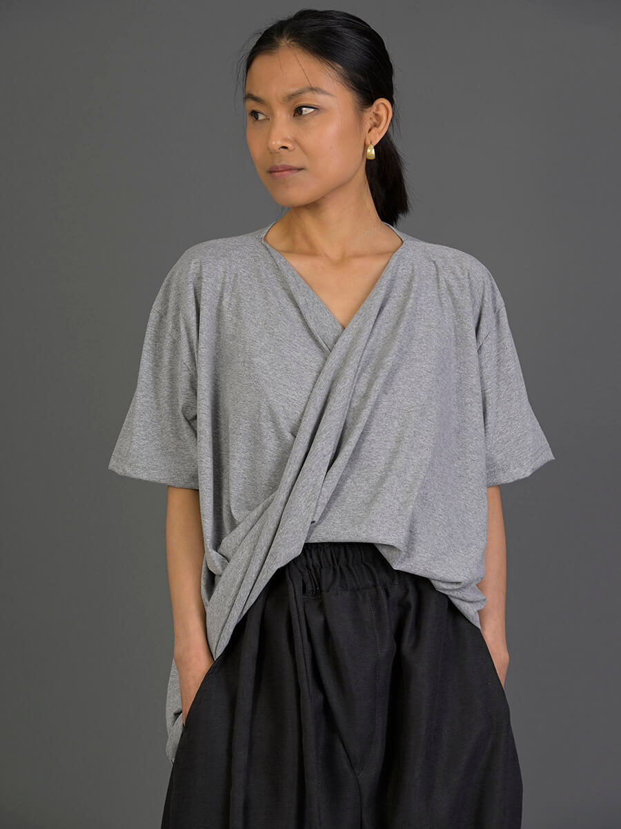Tee shirt online croisé devant