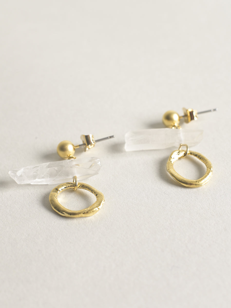 Boucles d'oreilles avec cristal et anneau organique - Or